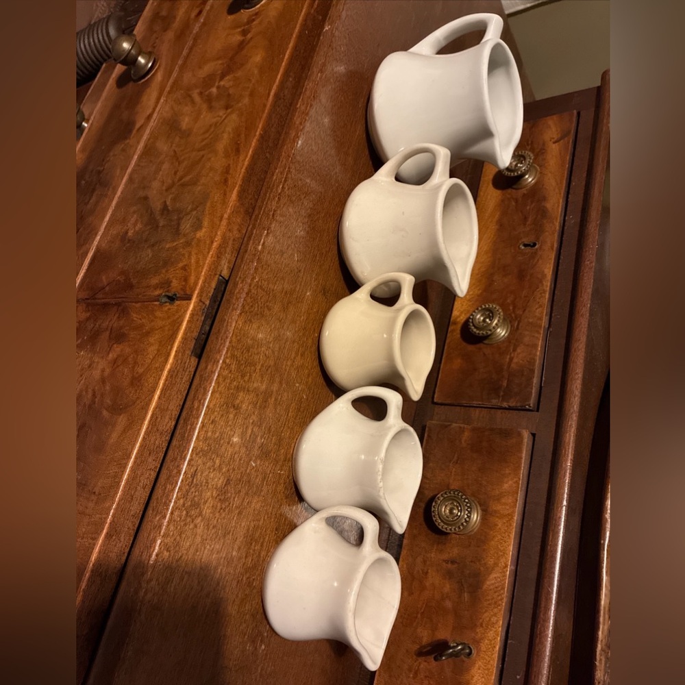 Lot of 5 vintage creamers